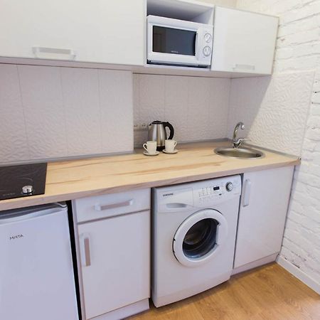 Cozy Apartment Beside Metro Yaroslava Mudroho, Universytet - Chernyshevska Str 95-6 Kharkiv Extérieur photo
