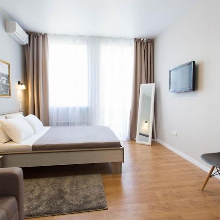 Cozy Apartment Beside Metro Yaroslava Mudroho, Universytet - Chernyshevska Str 95-6 Kharkiv Extérieur photo
