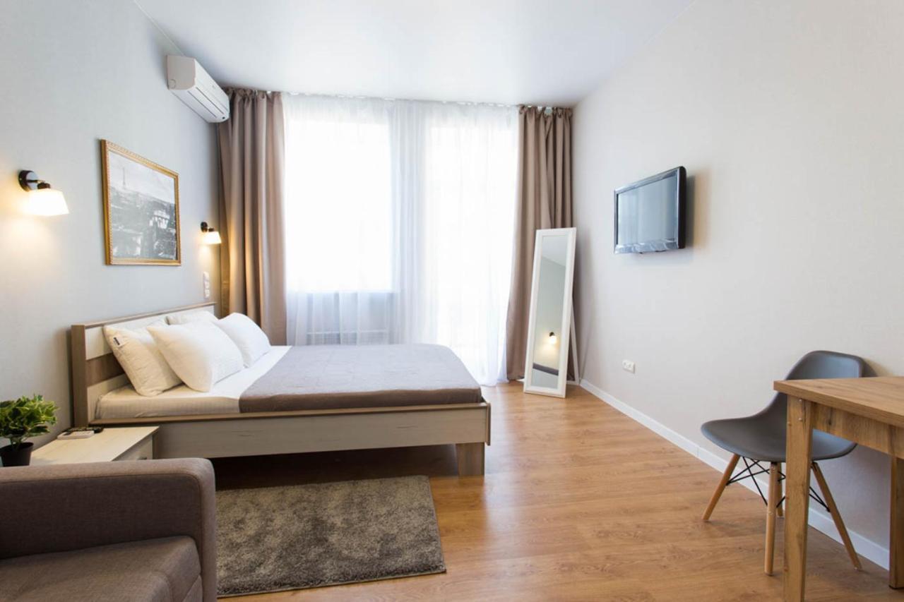 Cozy Apartment Beside Metro Yaroslava Mudroho, Universytet - Chernyshevska Str 95-6 Kharkiv Extérieur photo